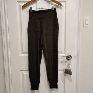 Lululemon Align Jogger, Size 4